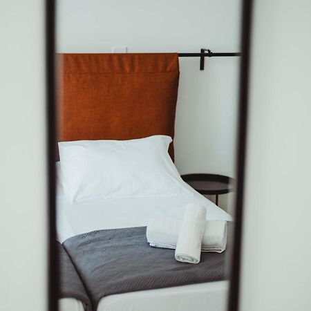 Ovis Hotel Apartments Ayía Nápa Extérieur photo