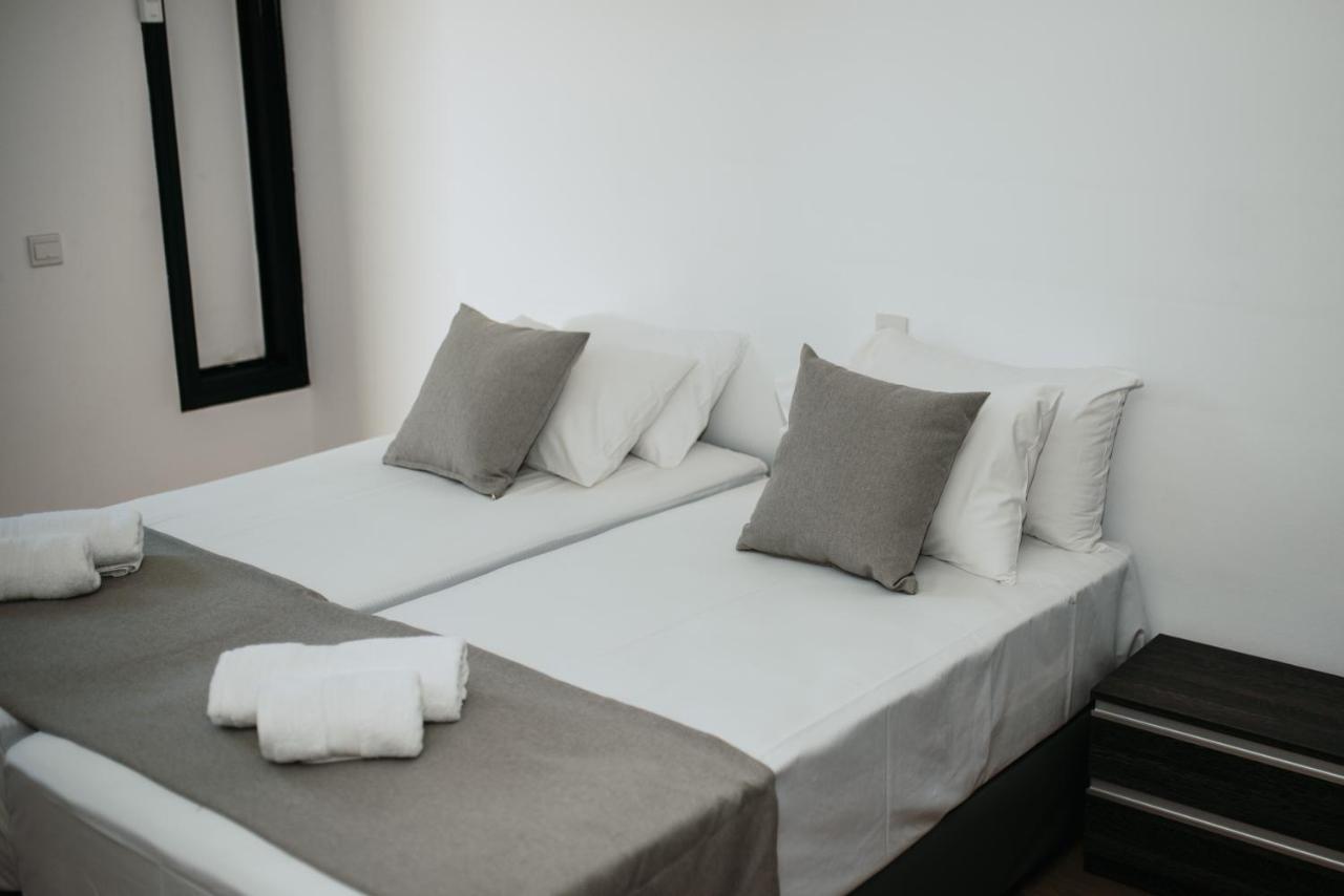 Ovis Hotel Apartments Ayía Nápa Extérieur photo