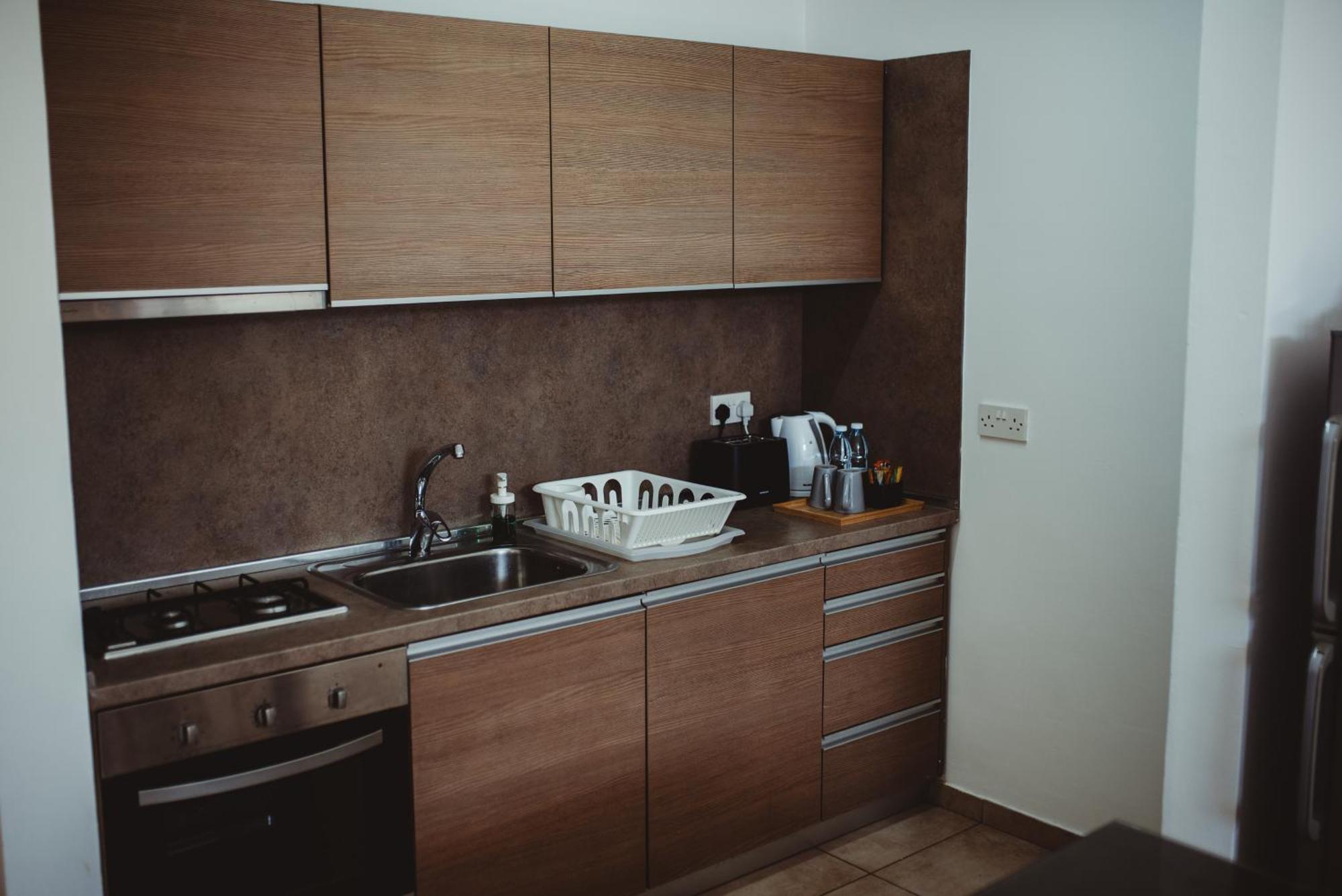 Ovis Hotel Apartments Ayía Nápa Extérieur photo